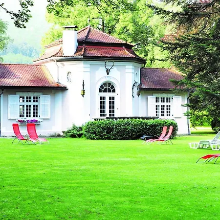 Schloss 4* Strobl